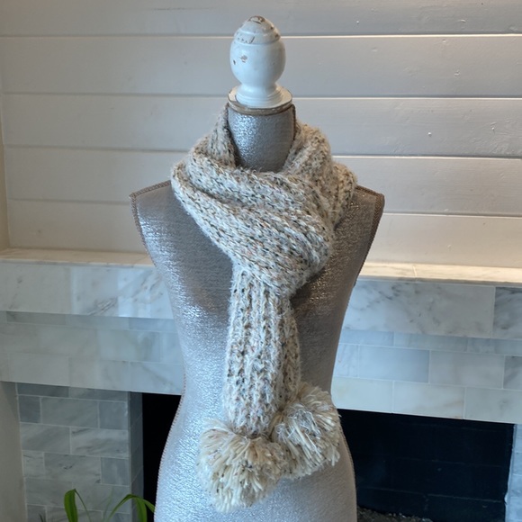Mixit Chunky Ivory Tweed Pompom Scarf and Hat - Picture 3 of 11
